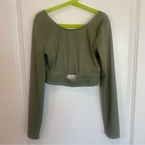Victoria Sport Long Sleeve Crop Top With Open Back - Cute Workout Top - XS